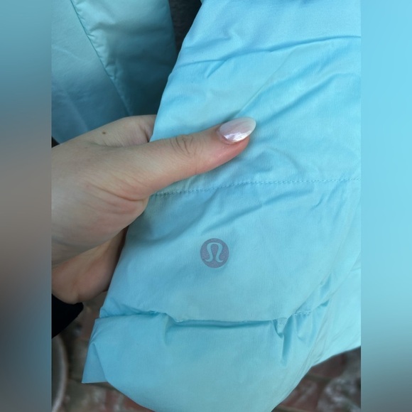 Lululemon Down for It All Jacket In Sea Frost New With Tags! - Picture 9 of 9